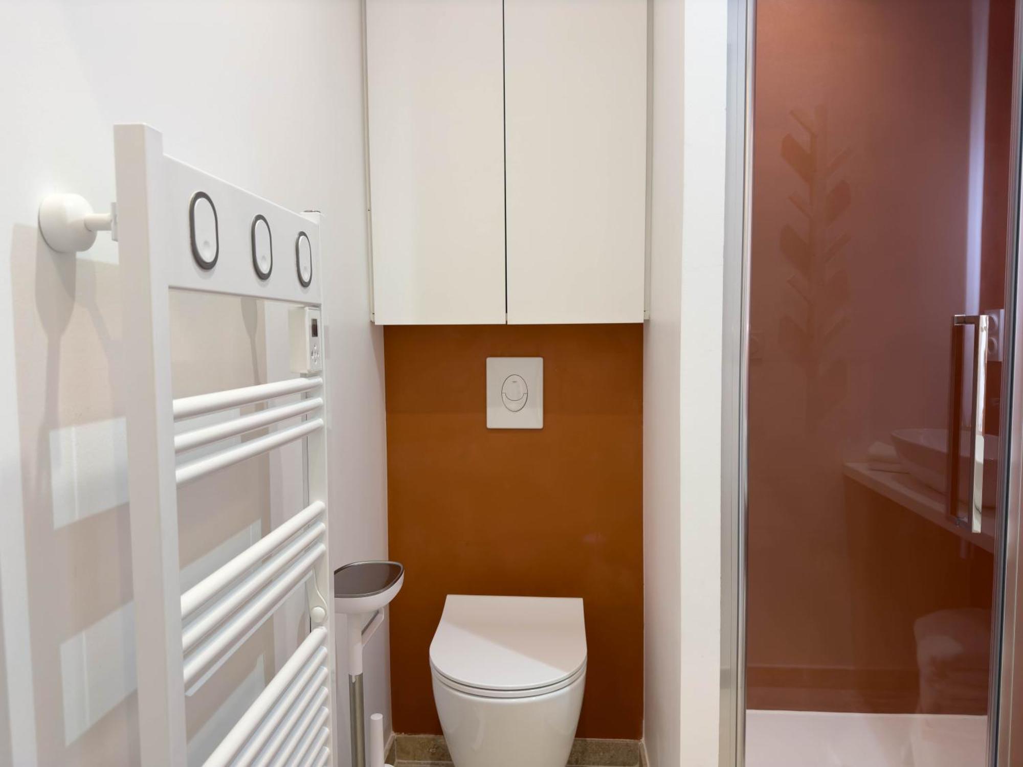 Les Suites Du 13 Aigues-Mortes Exterior foto
